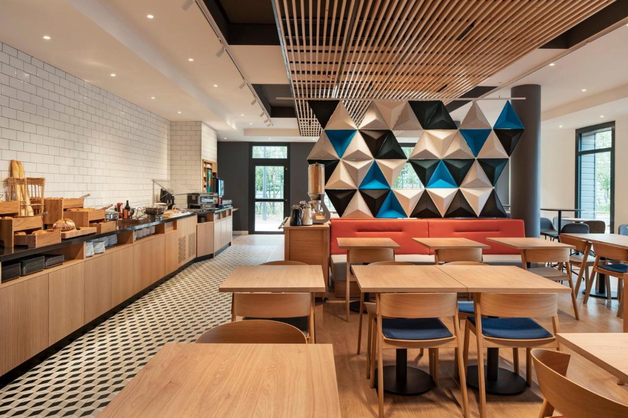 Holiday Inn Express - Marne-La-Vallee Val D'Europe By Ihg 贝利罗曼维利而 外观 照片